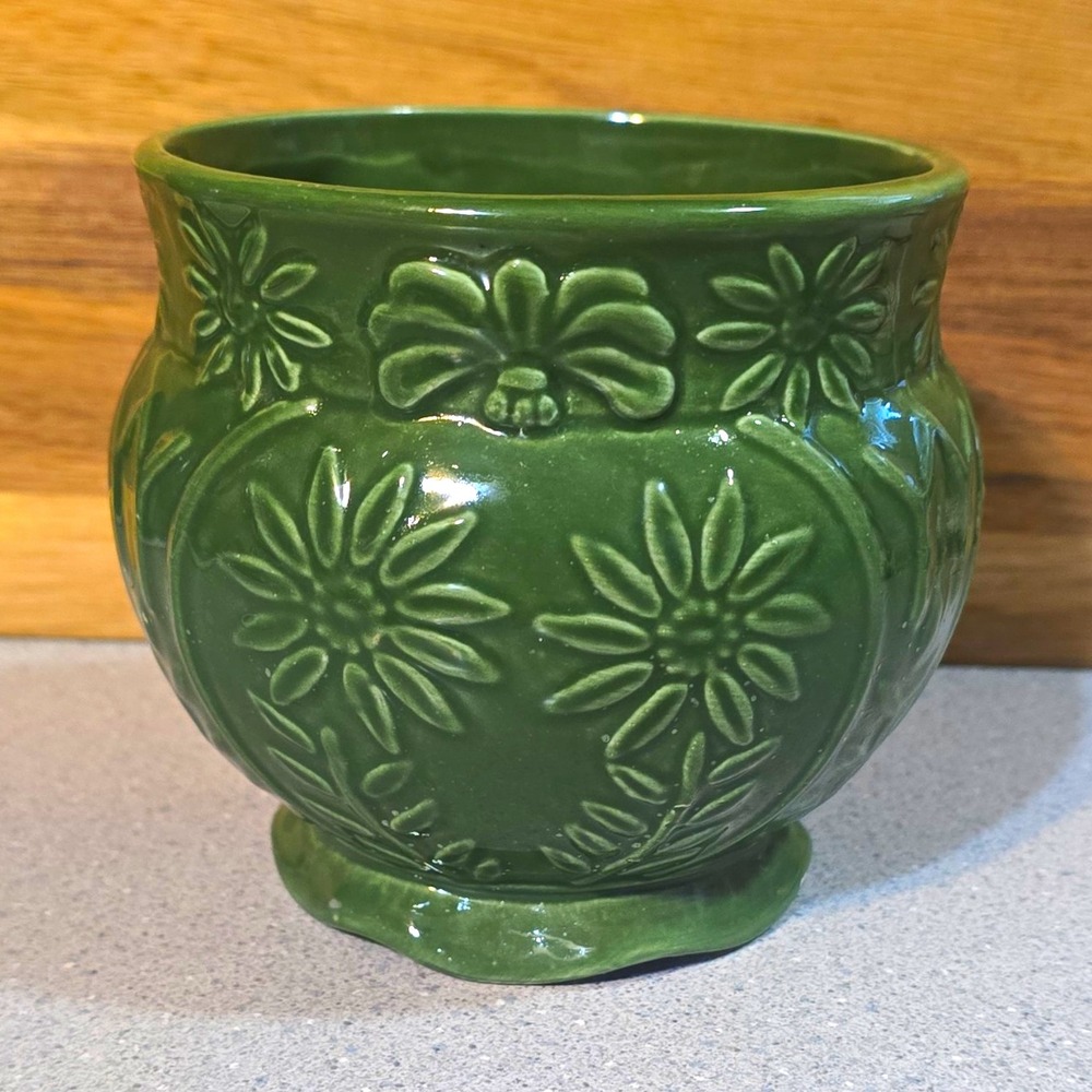 Bloom Design Green Floral Embossed Glazed Ceramic Round Planter Cachepot
